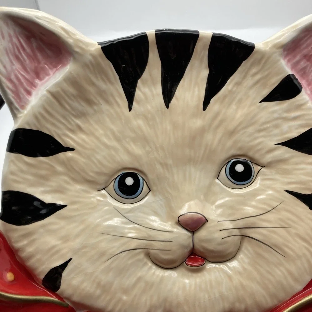 VINTAGE CHRISTMAS Signature Home Collection Tiger Cat Kitten 11.5